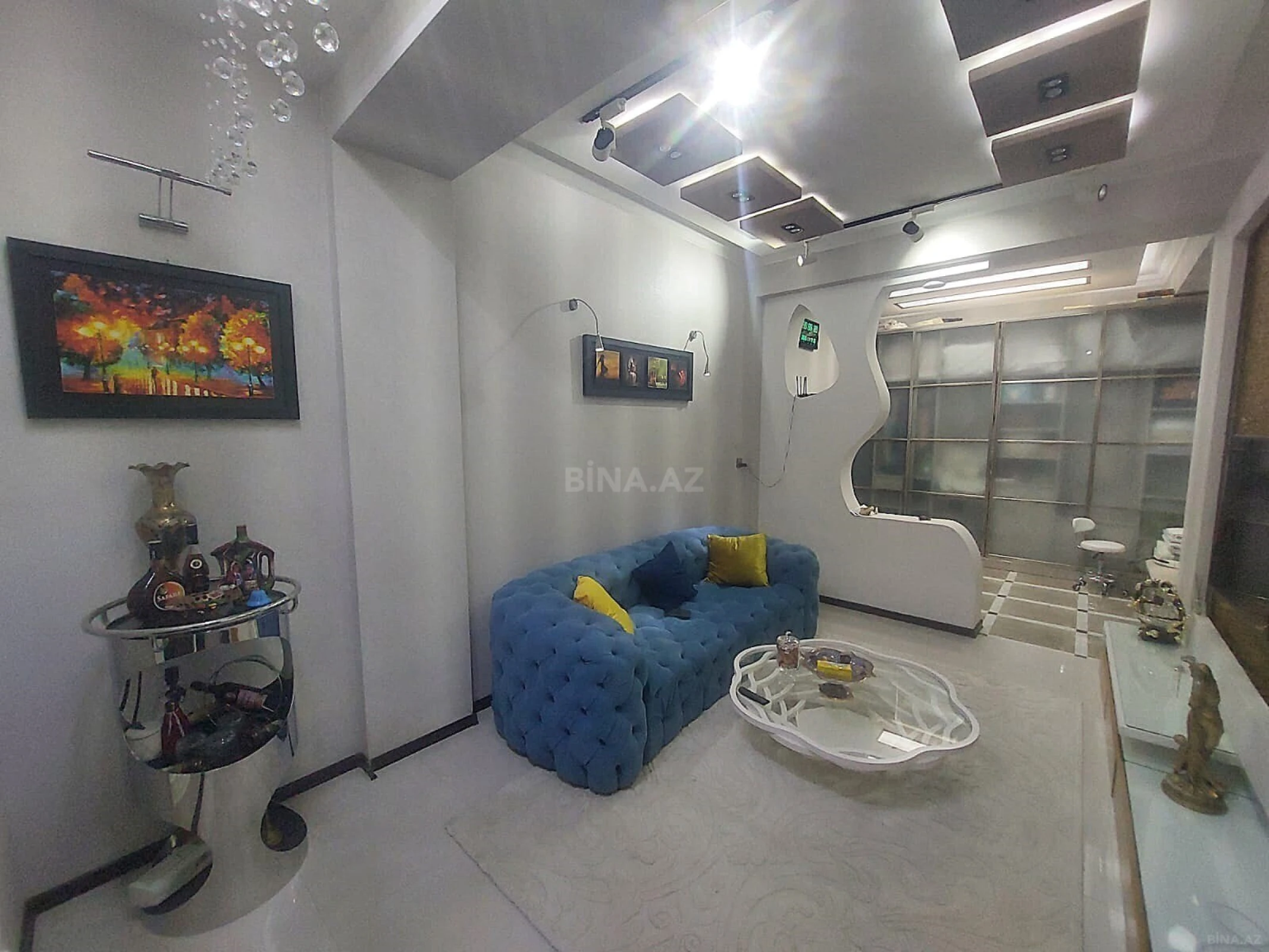 Satılır 4 otaqlı mənzil 170 m²