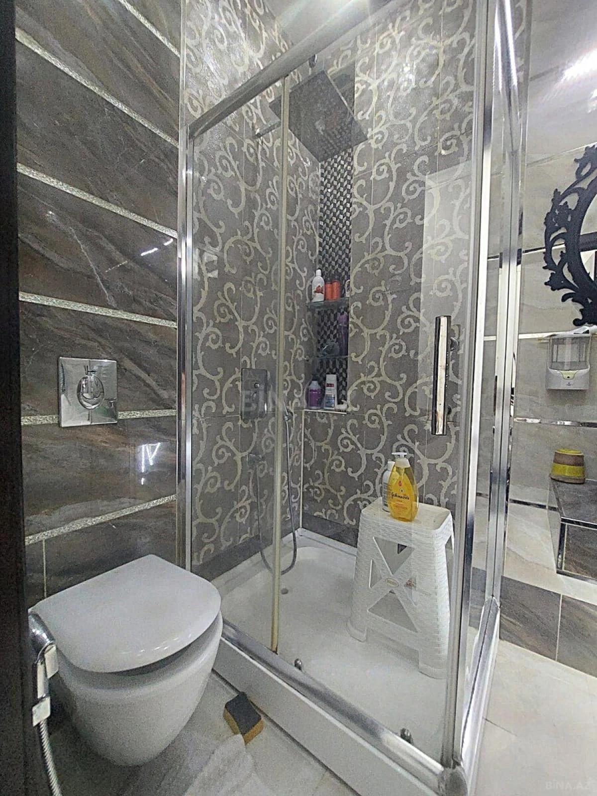 Satılır 4 otaqlı mənzil 170 m²