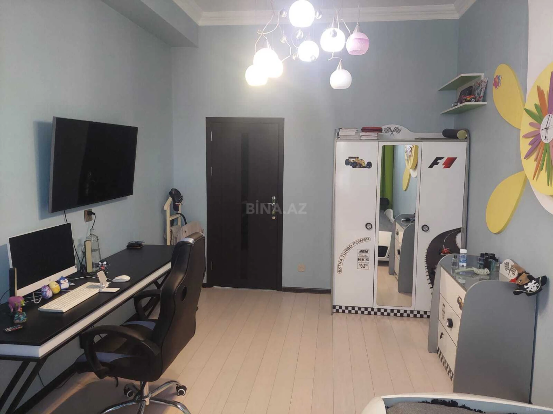 Satılır 4 otaqlı mənzil 170 m²