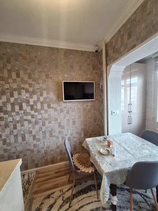 Kirayə verilir 3 otaqlı mənzil 80 m²