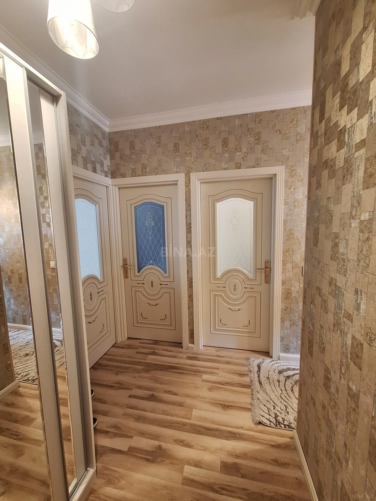 Kirayə verilir 3 otaqlı mənzil 80 m²
