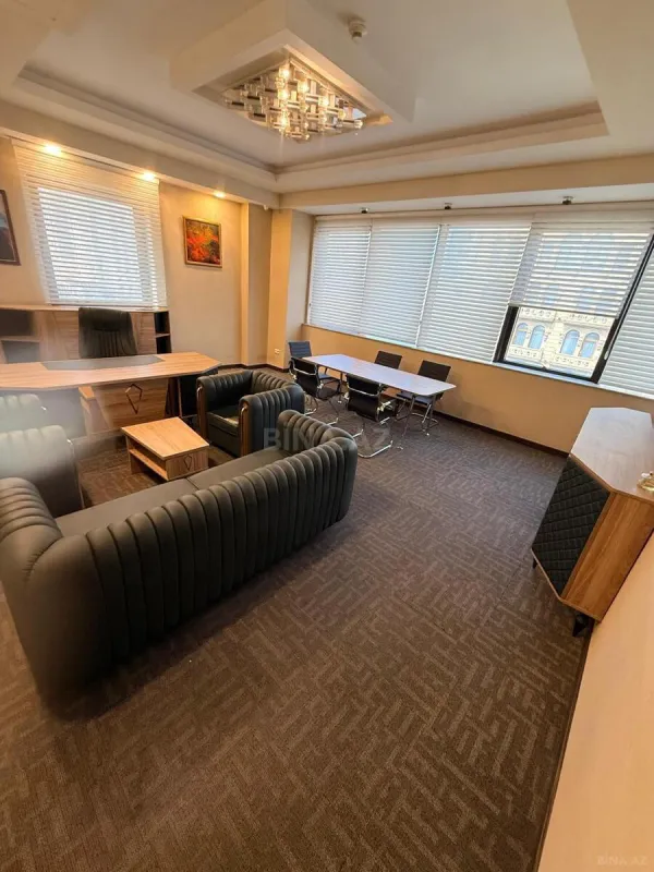 Kirayə verilir 5 otaqlı ofis 180 m²