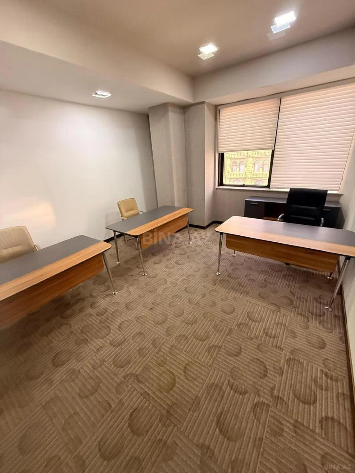 Kirayə verilir 5 otaqlı ofis 180 m²