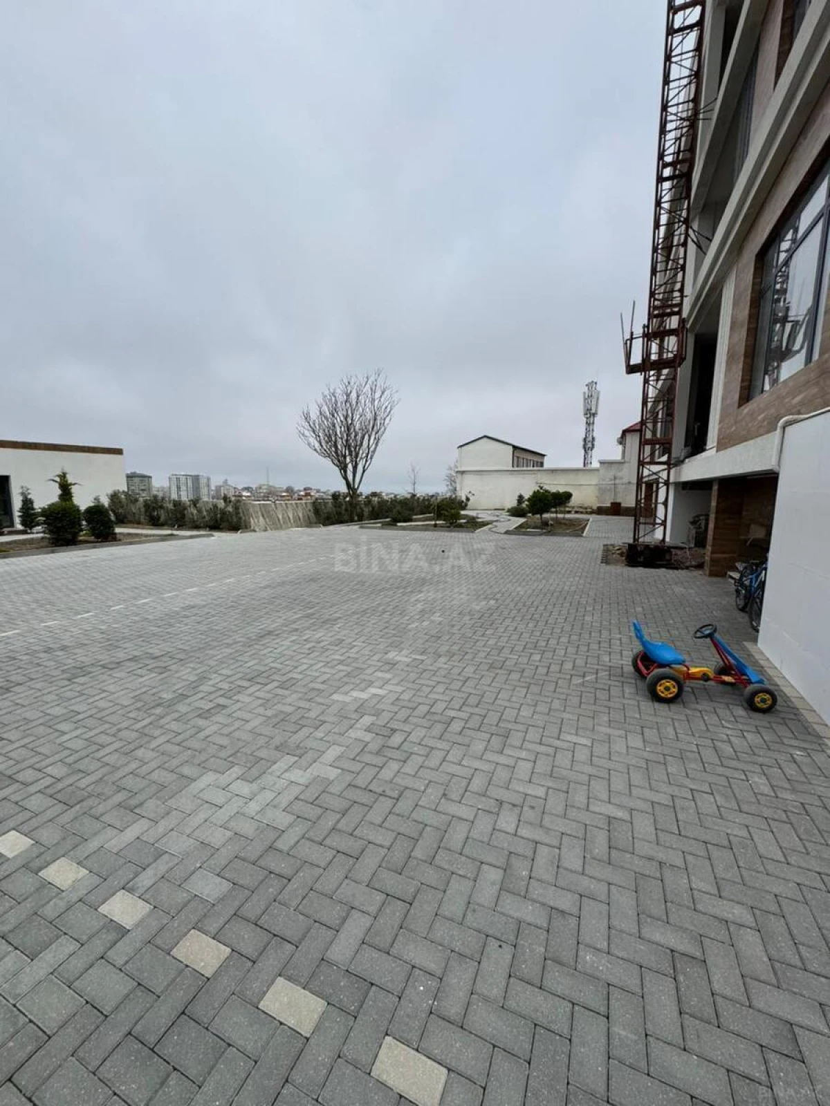 Satılır 2 otaqlı mənzil 70 m²