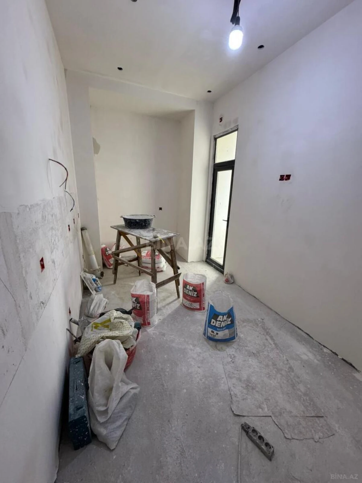 Satılır 2 otaqlı mənzil 70 m²