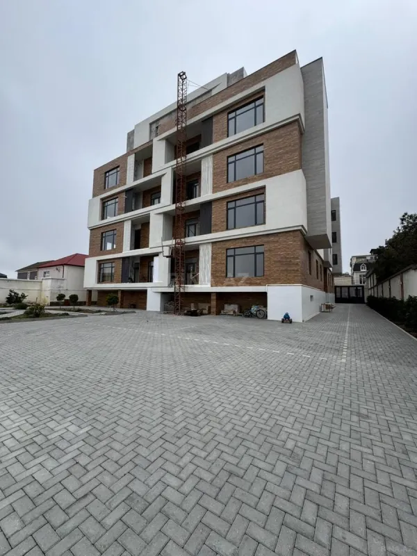 Satılır 2 otaqlı mənzil 70 m²