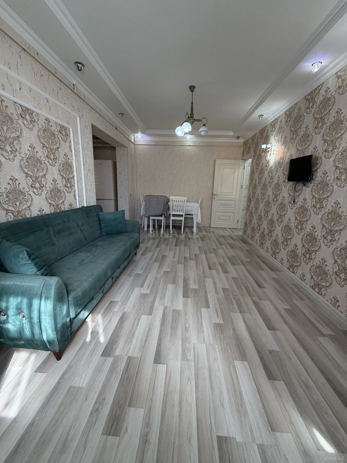 Kirayə verilir 2 otaqlı mənzil 45 m²