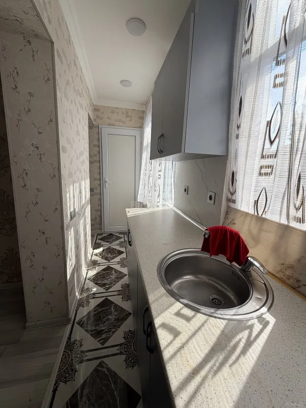 Kirayə verilir 2 otaqlı mənzil 45 m²