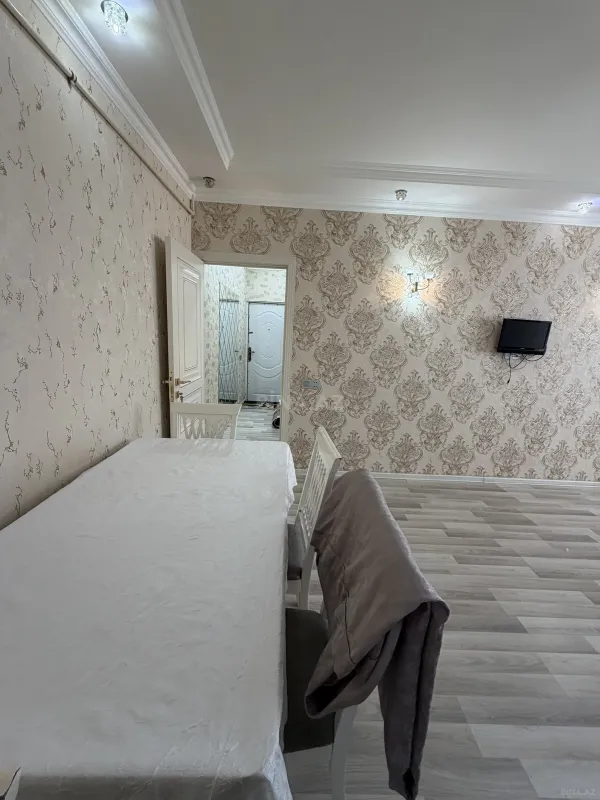 Kirayə verilir 2 otaqlı mənzil 45 m²