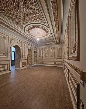 Satılır 4 otaqlı mənzil 220 m²