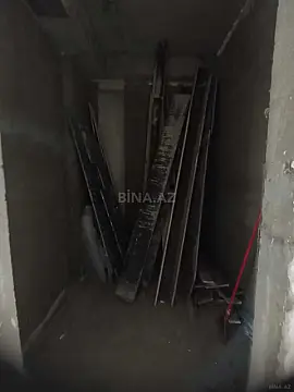 Satılır 4 otaqlı mənzil 166 m²