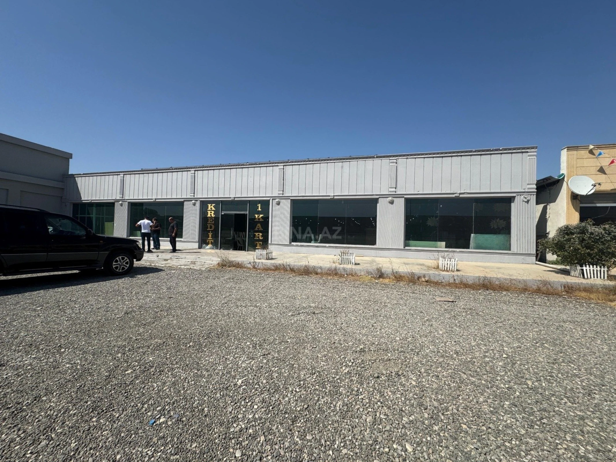 Satılır obyekt 1800 m²