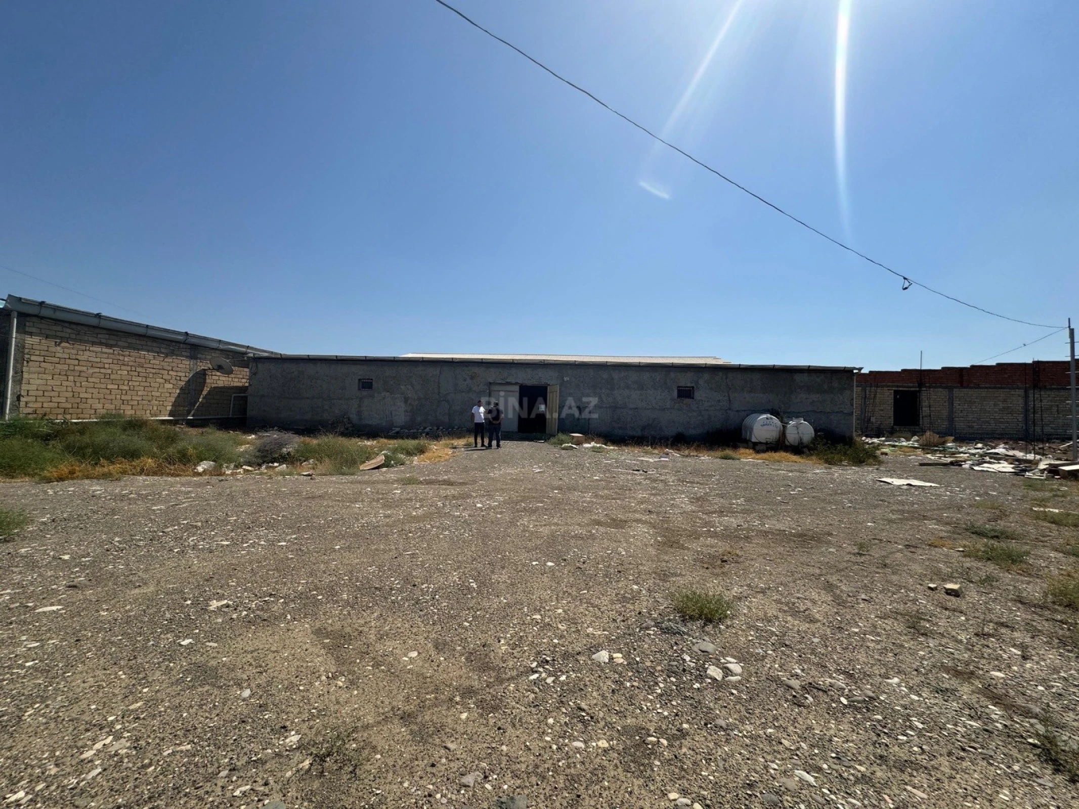 Satılır obyekt 1800 m²