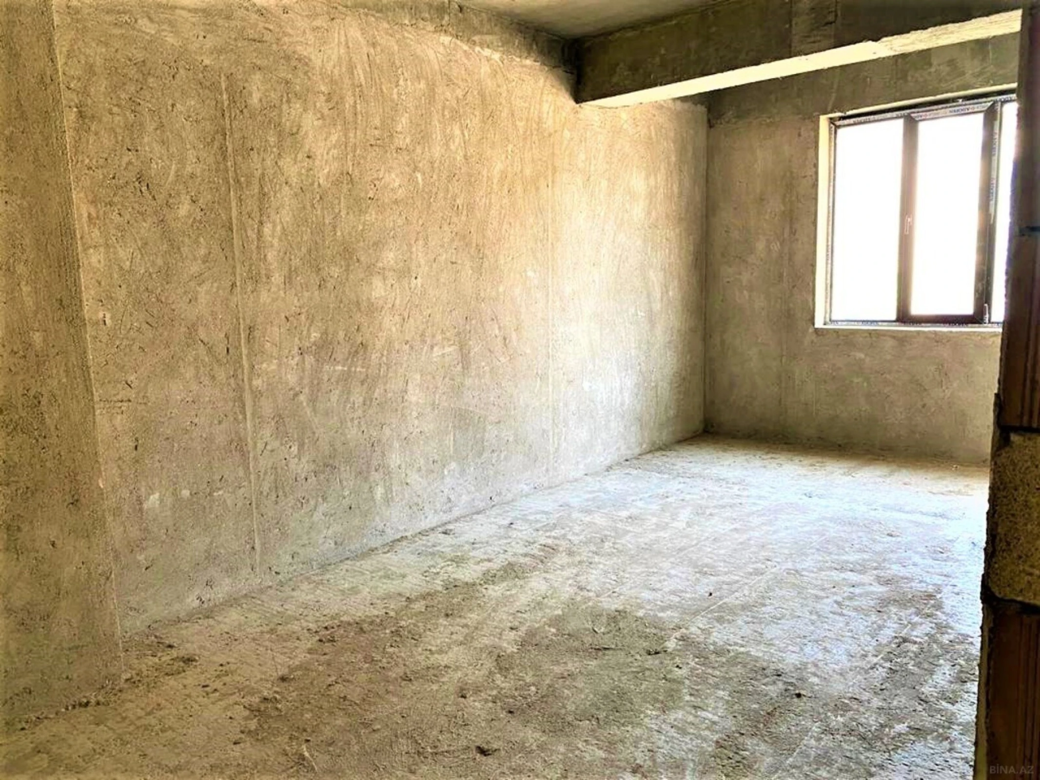 Satılır 2 otaqlı mənzil 71 m²
