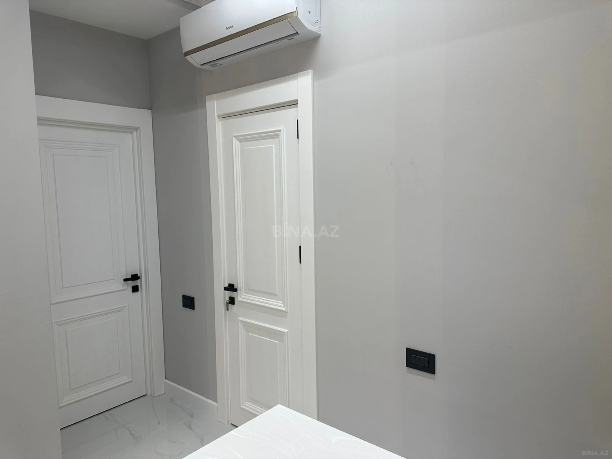 Kirayə verilir 2 otaqlı mənzil 65 m²