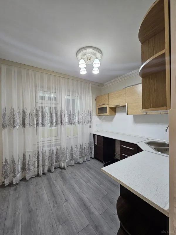 Satılır 3 otaqlı mənzil 75 m²