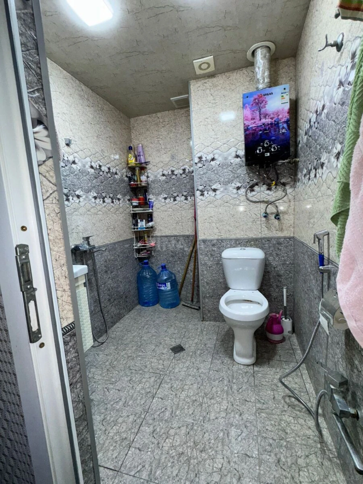 Satılır 2 otaqlı mənzil 60 m²