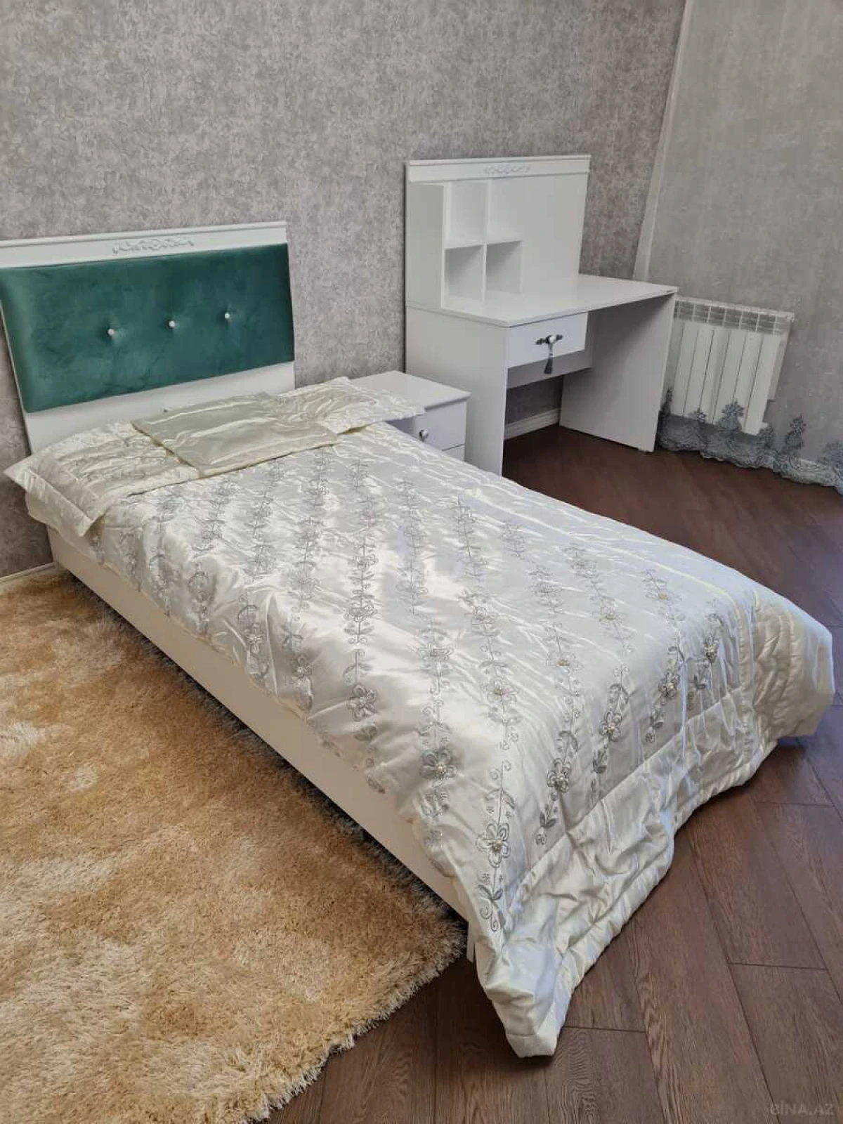 Kirayə verilir 4 otaqlı mənzil 205 m²