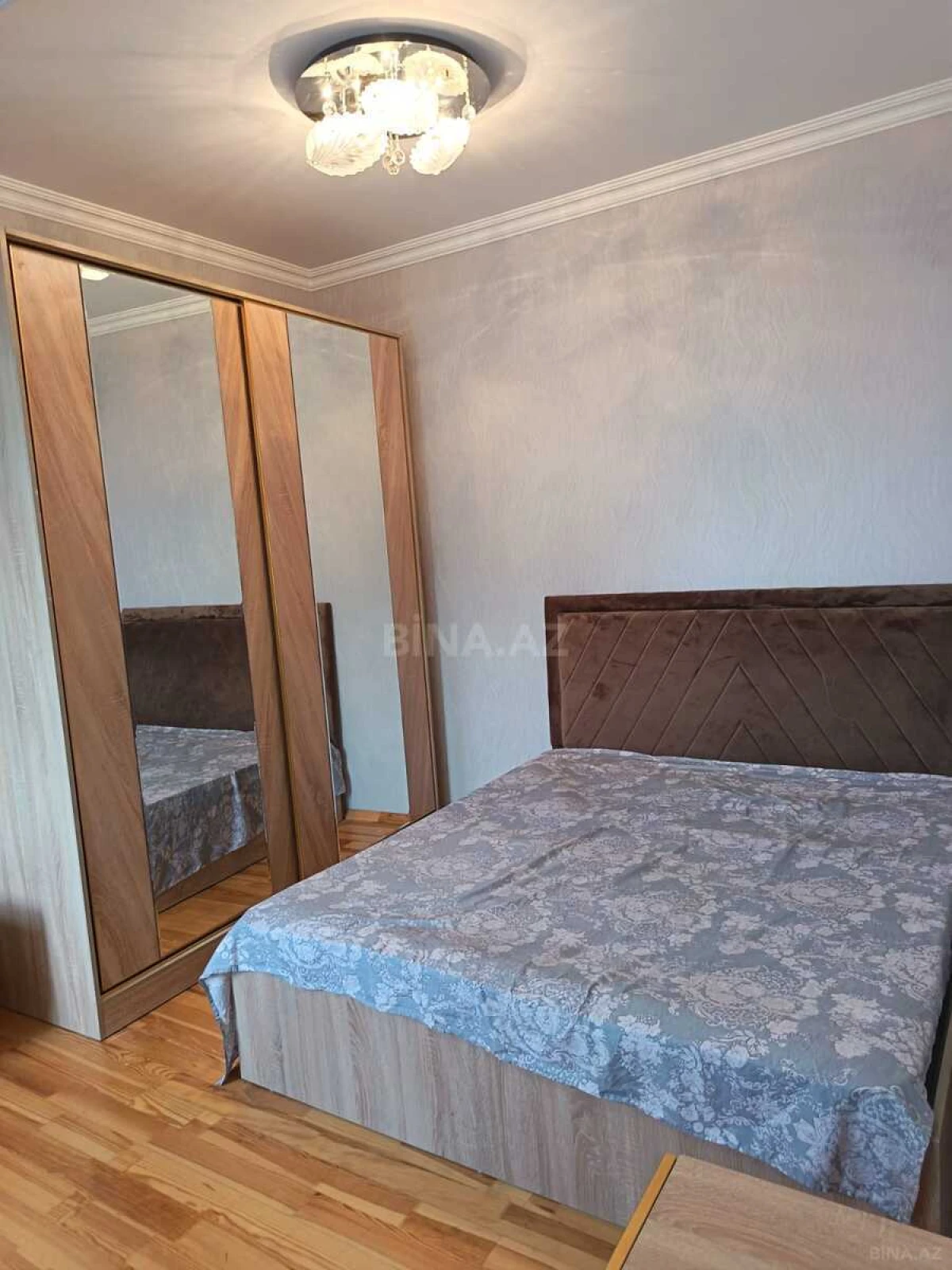 Kirayə verilir 3 otaqlı mənzil 110 m²