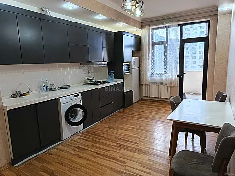 Kirayə verilir 3 otaqlı mənzil 110 m²