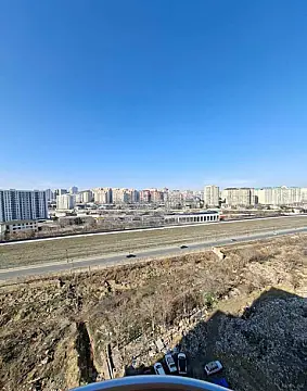 Satılır 4 otaqlı mənzil 159 m²