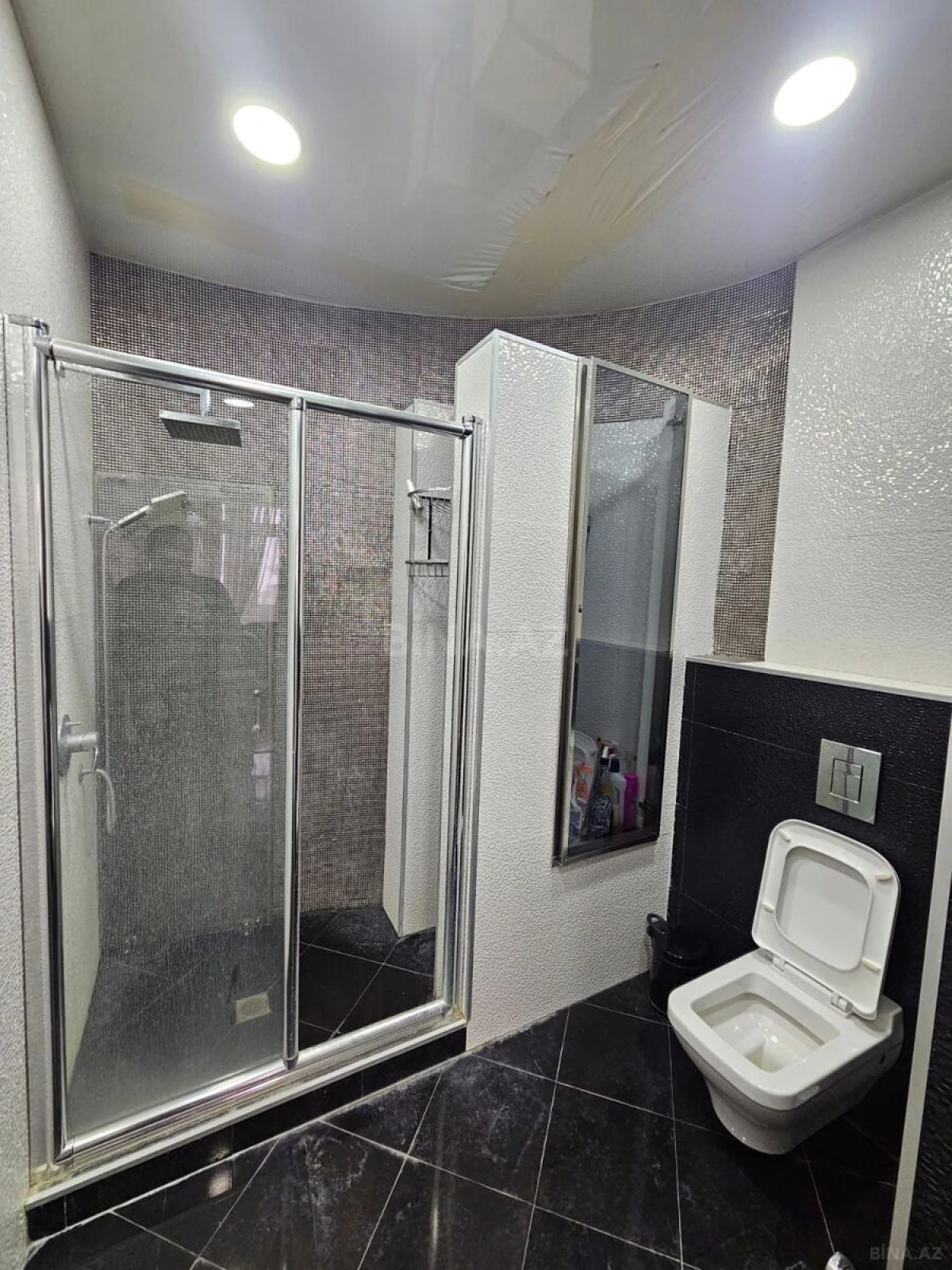 Satılır 3 otaqlı mənzil 129 m²