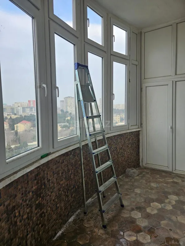 Satılır 3 otaqlı mənzil 129 m²
