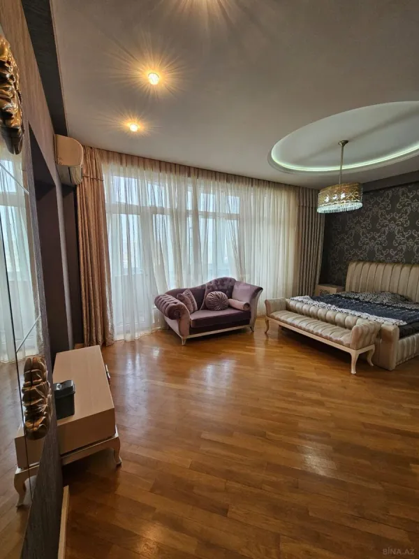 Satılır 3 otaqlı mənzil 129 m²