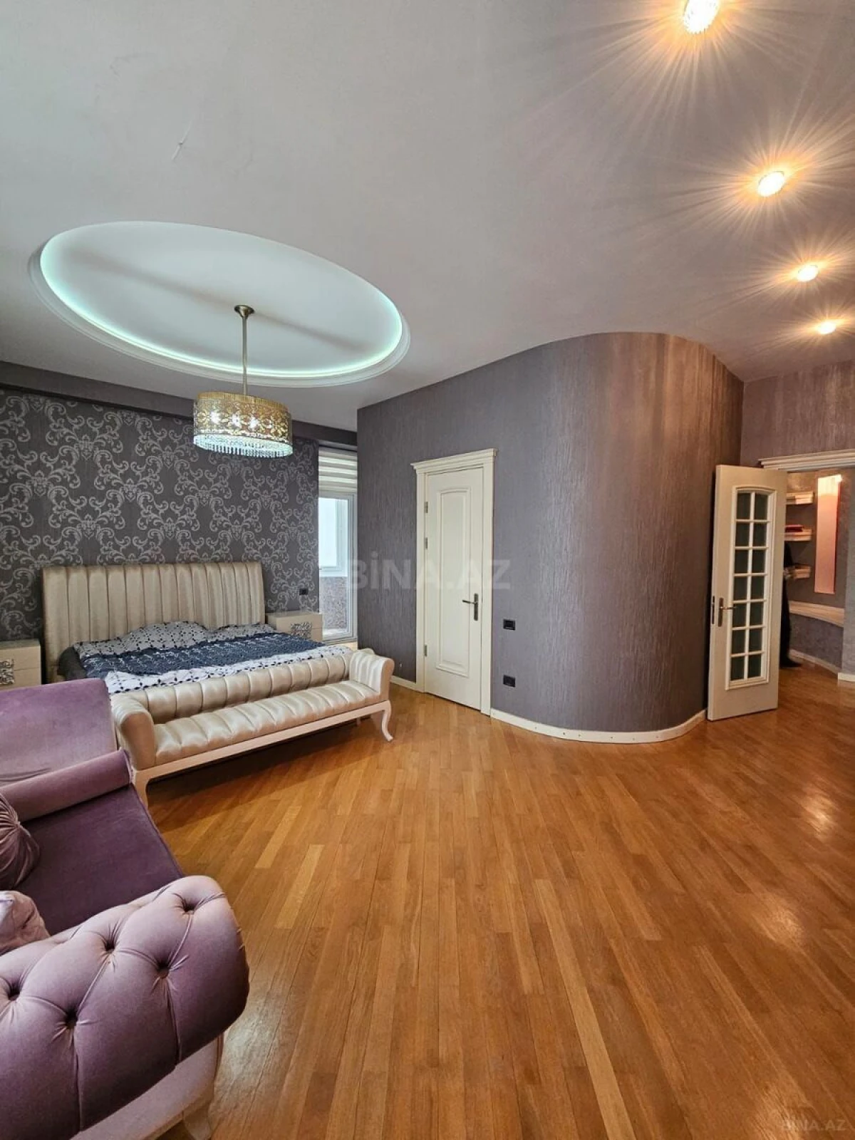 Satılır 3 otaqlı mənzil 129 m²