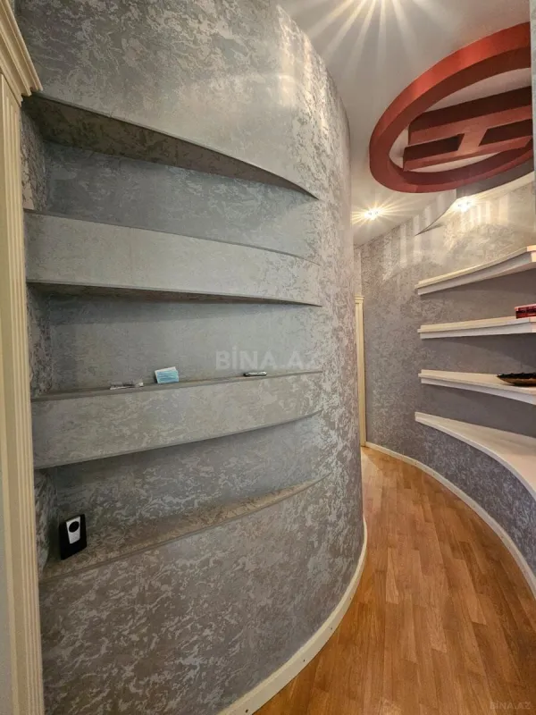 Satılır 3 otaqlı mənzil 129 m²