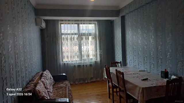 Kirayə verilir 2 otaqlı mənzil 70 m²