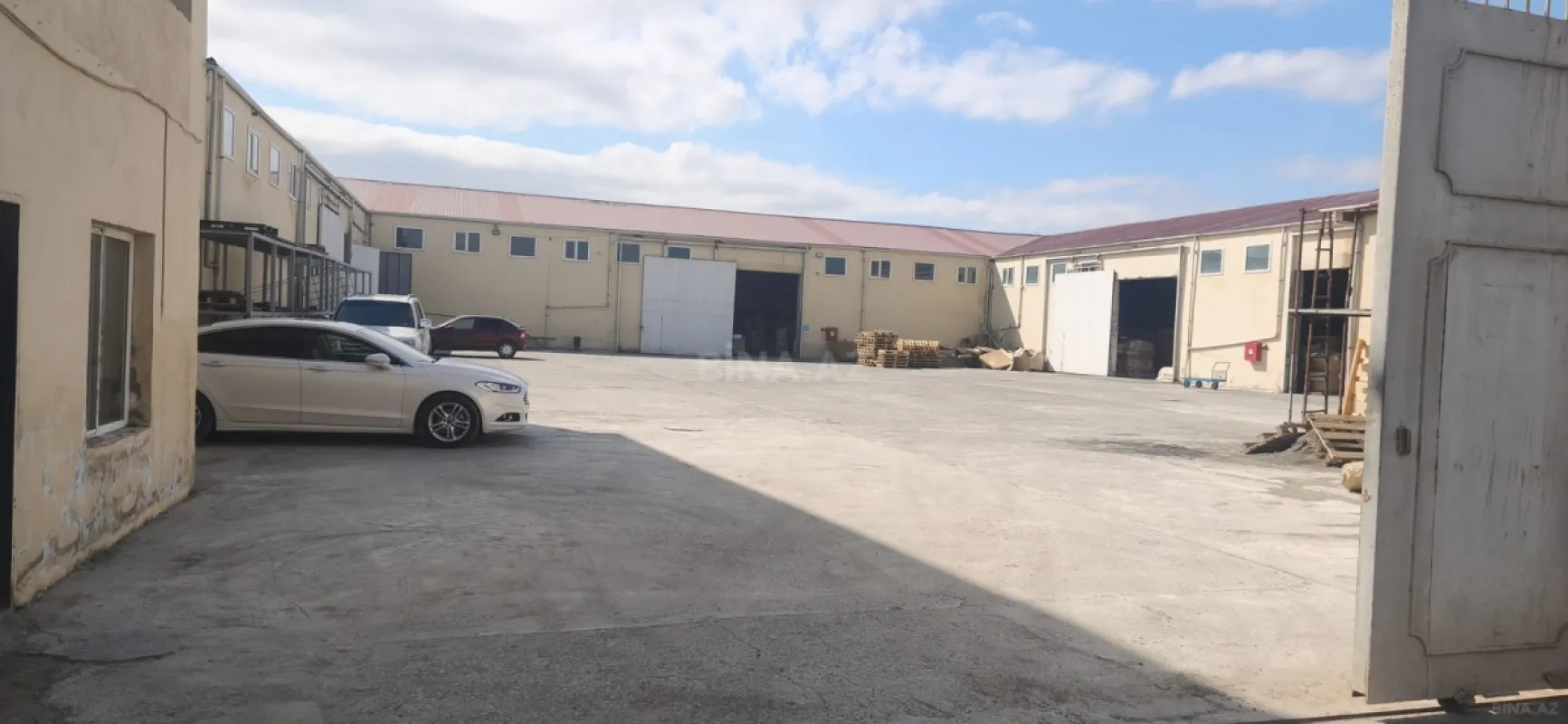 Satılır obyekt 37 m²