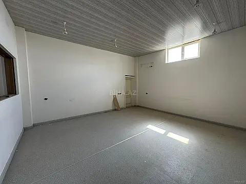 Satılır obyekt 600 m²