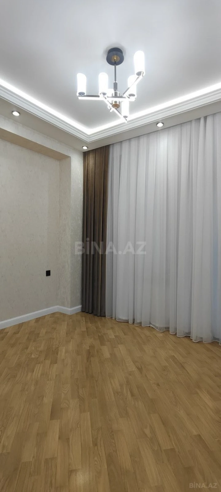 Satılır 3 otaqlı mənzil 96 m²
