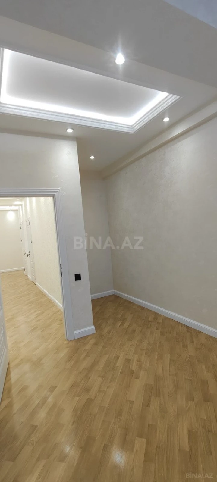 Satılır 3 otaqlı mənzil 96 m²