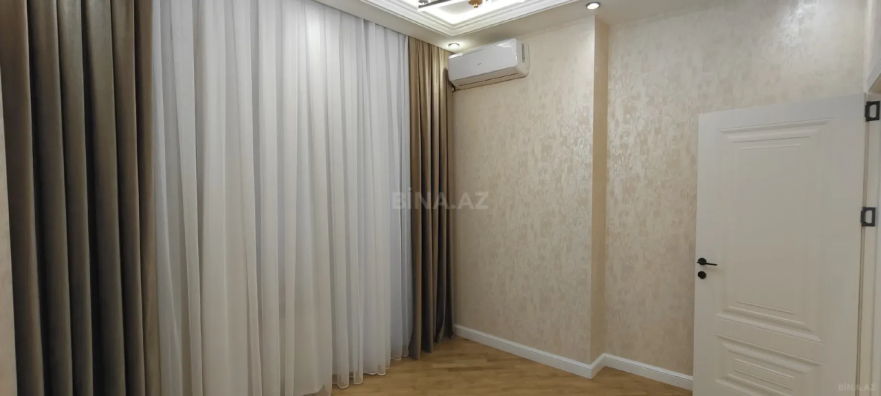 Satılır 3 otaqlı mənzil 96 m²