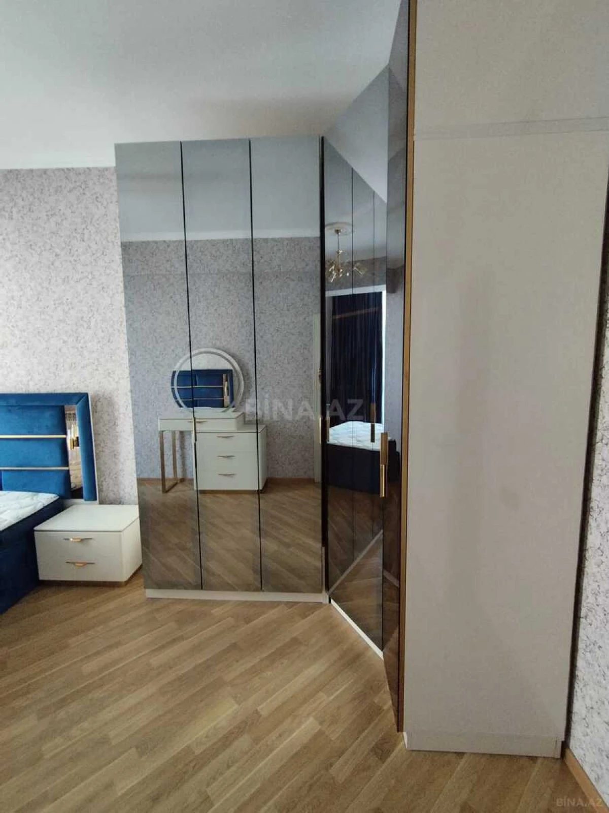 Kirayə verilir 3 otaqlı mənzil 120 m²