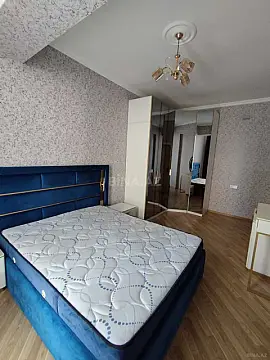 Kirayə verilir 3 otaqlı mənzil 120 m²