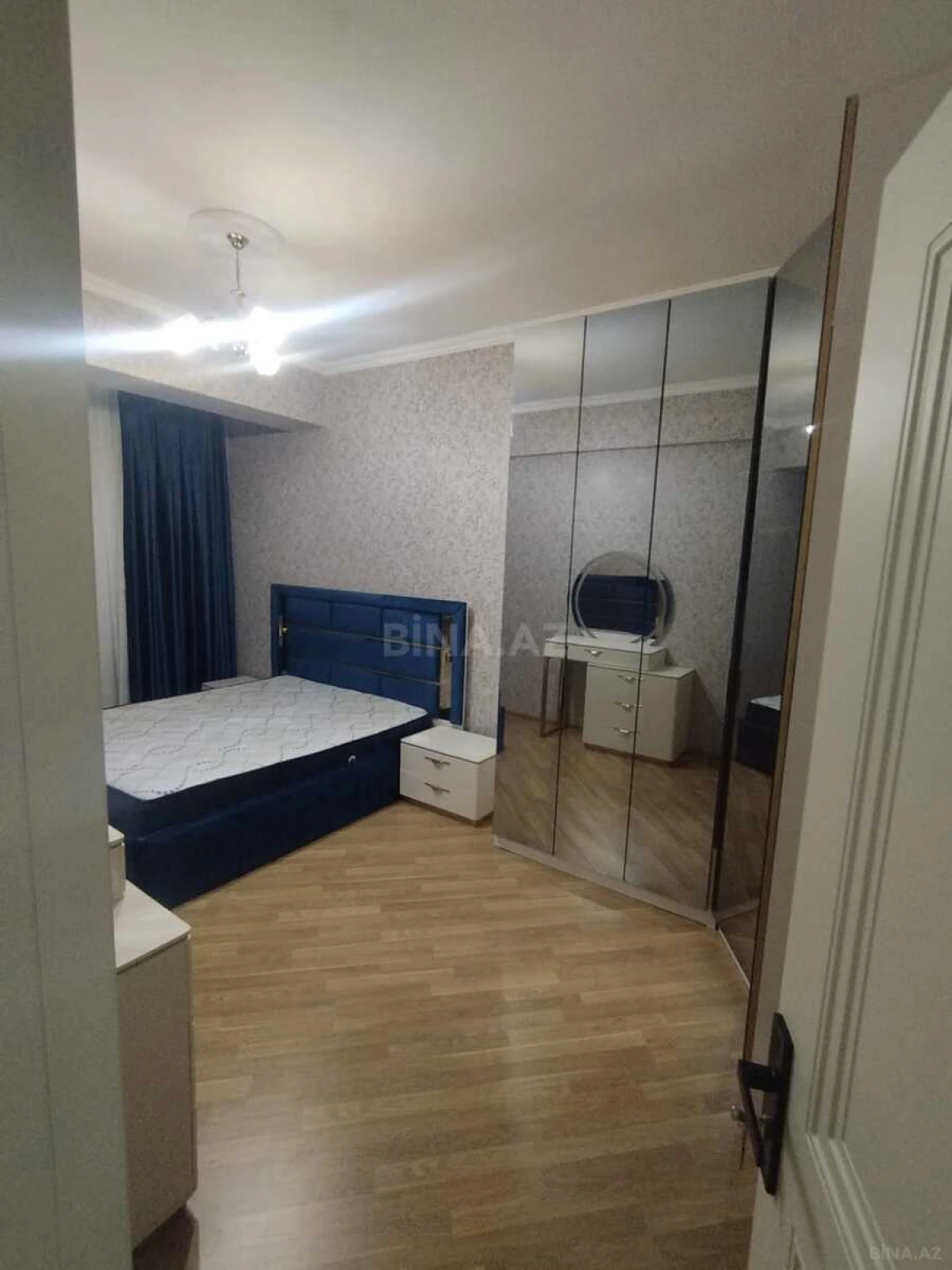 Kirayə verilir 3 otaqlı mənzil 120 m²