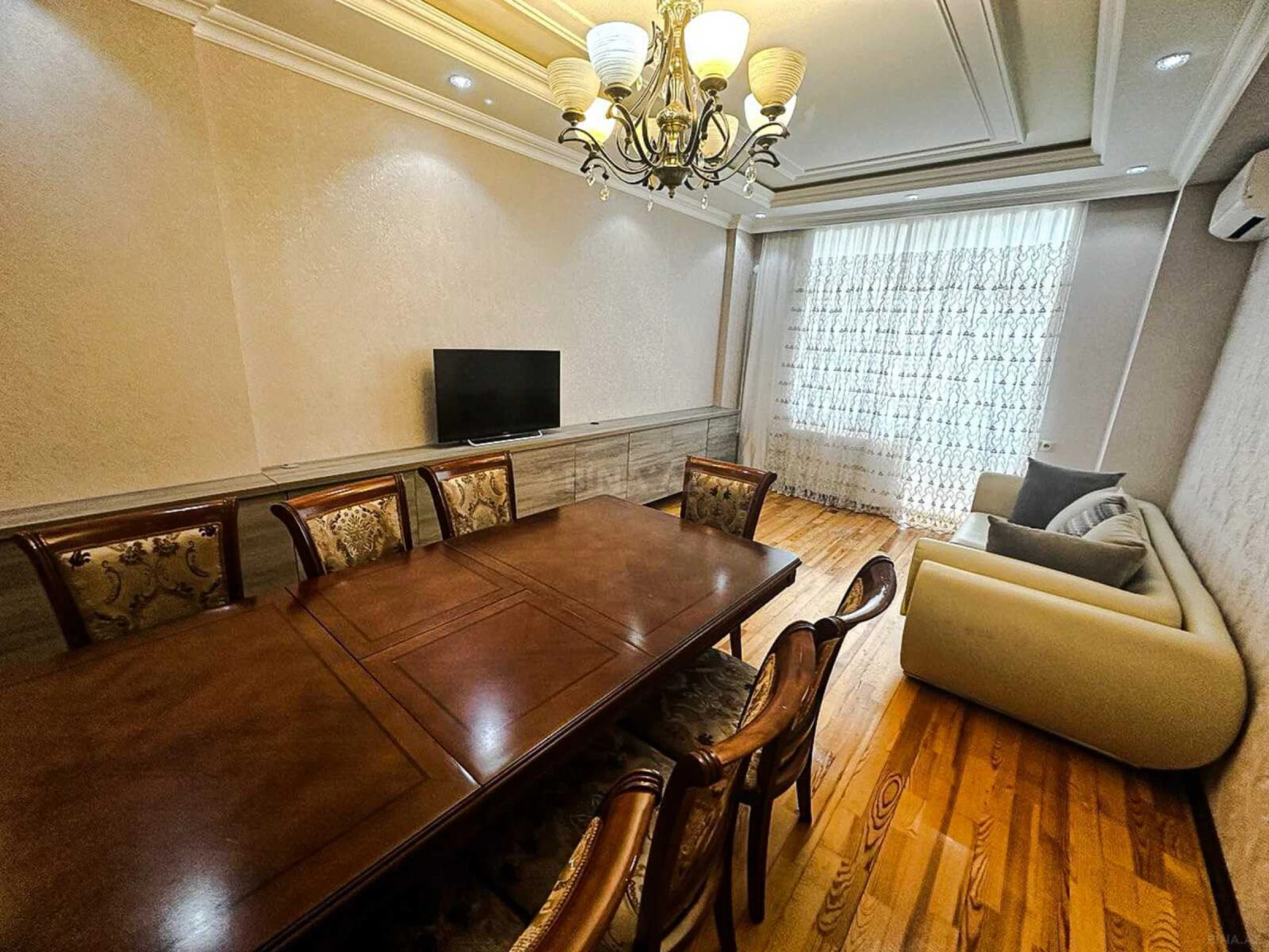 Kirayə verilir 3 otaqlı mənzil 110 m²