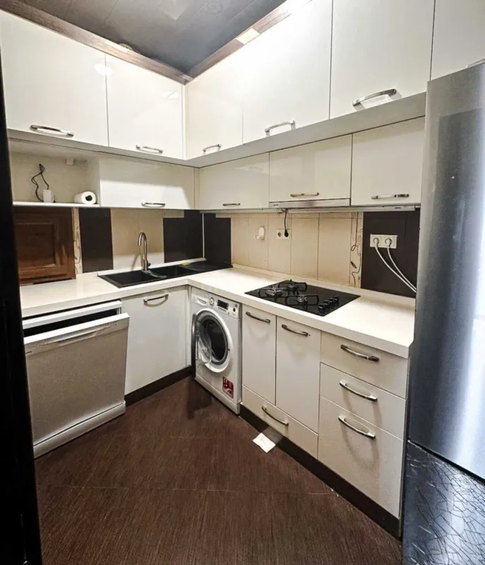 Kirayə verilir 3 otaqlı mənzil 110 m²