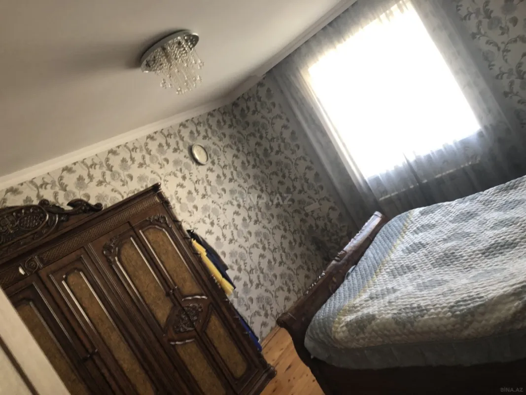 Satılır 5 otaqlı həyət evi 150 m²