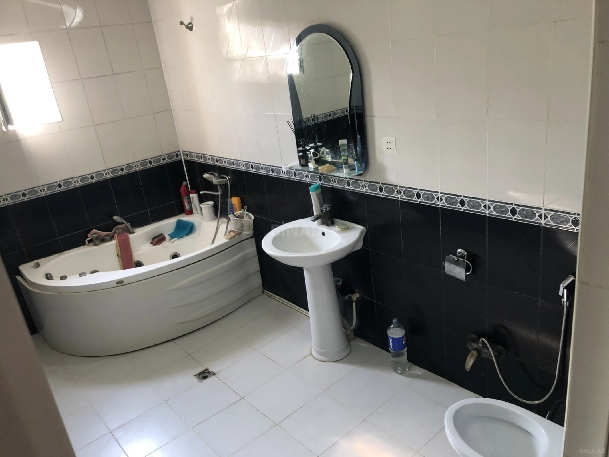 Satılır 5 otaqlı həyət evi 150 m²