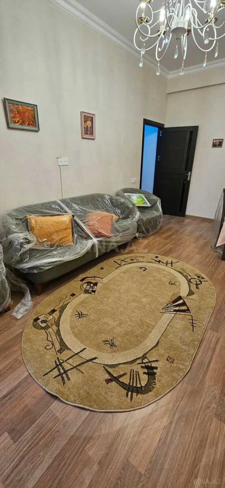 Kirayə verilir 2 otaqlı mənzil 65 m²