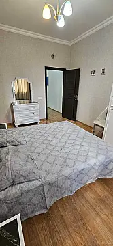 Kirayə verilir 2 otaqlı mənzil 65 m²