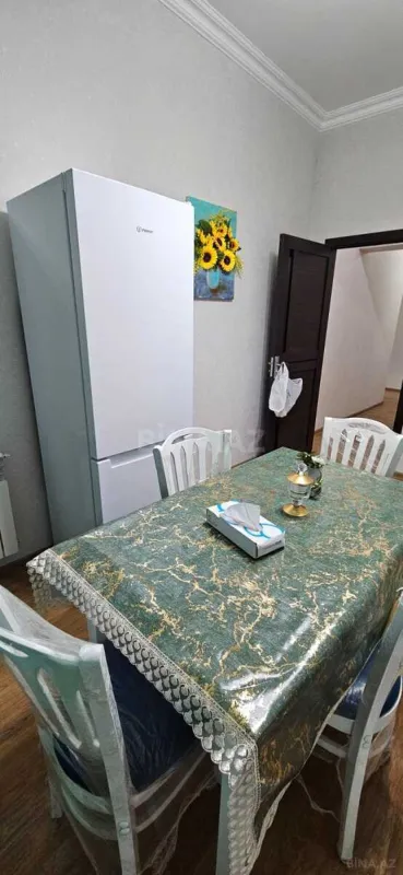 Kirayə verilir 2 otaqlı mənzil 65 m²
