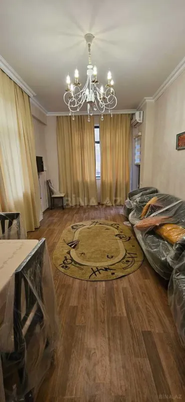 Kirayə verilir 2 otaqlı mənzil 65 m²