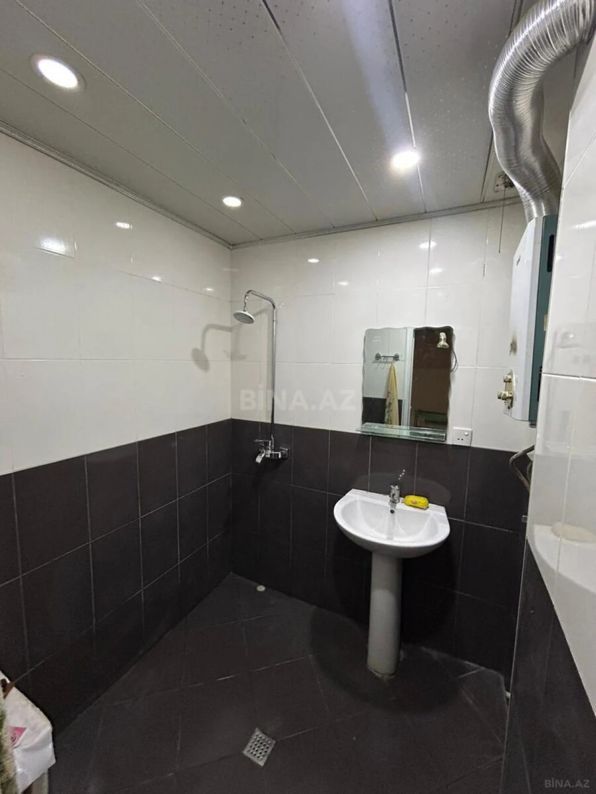 Kirayə verilir 3 otaqlı mənzil 75 m²