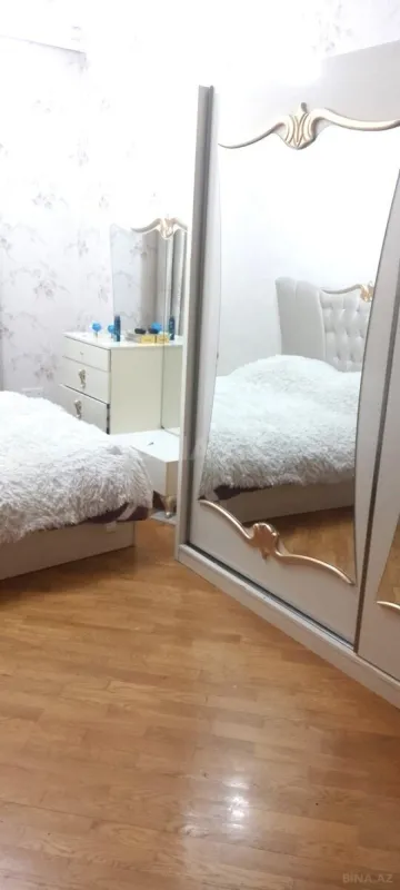 Kirayə verilir 3 otaqlı mənzil 110 m²