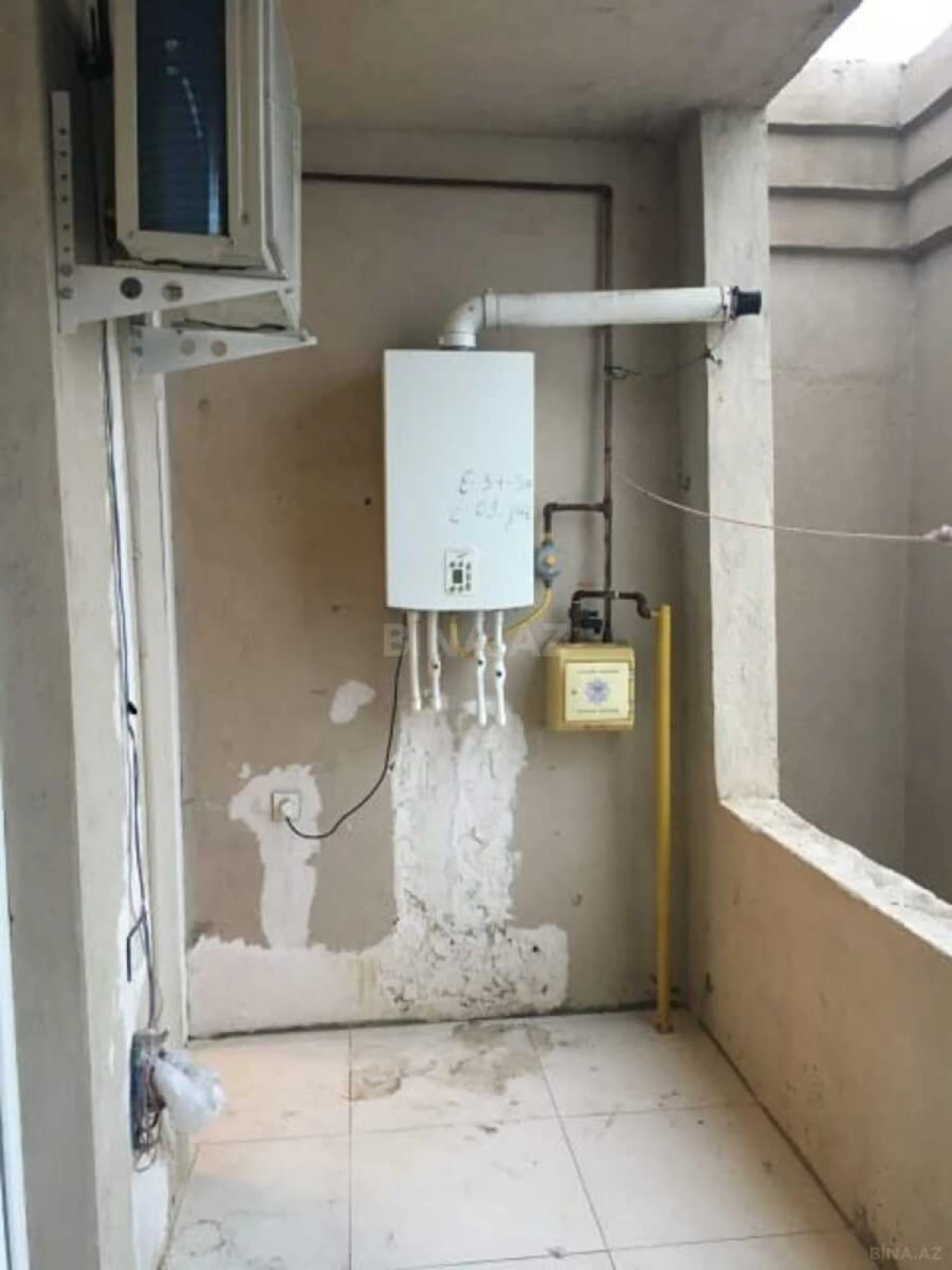 Satılır 2 otaqlı mənzil 52 m²